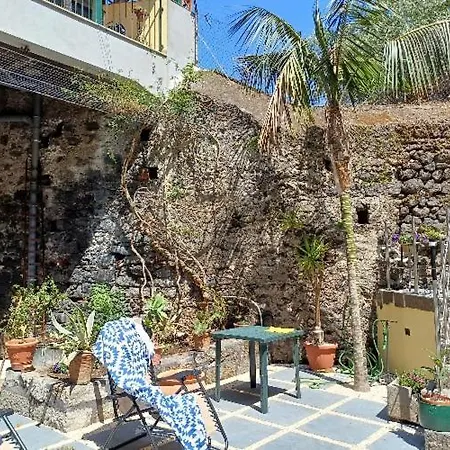 La Rosa Dell'etna * Acireale
